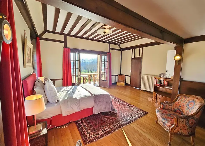Le Chateau Du Fort Villiers-Saint-Benoit