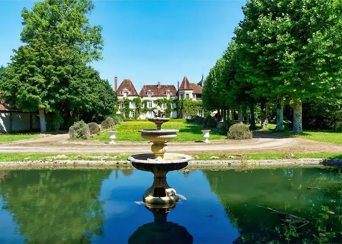 Le Chateau Du Fort Villiers-Saint-Benoit